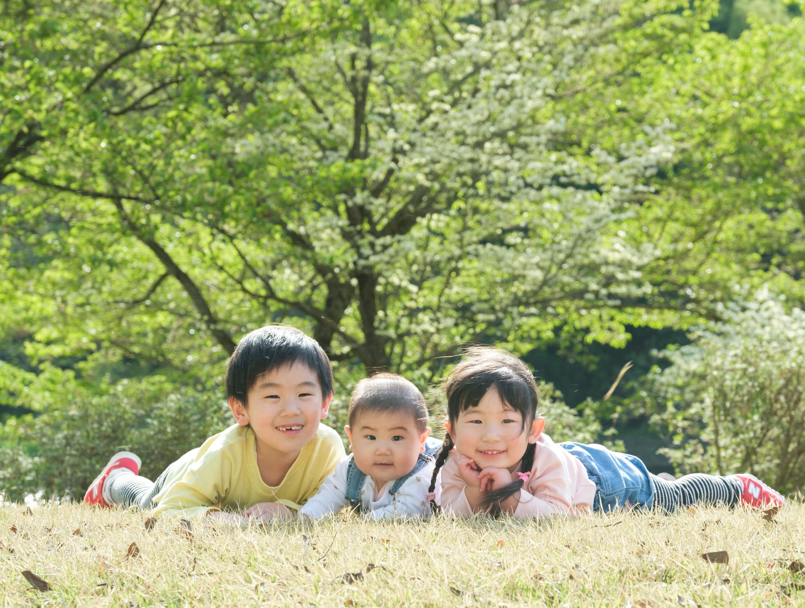 家族のロケーションフォトとキッズのロケーション写真  
